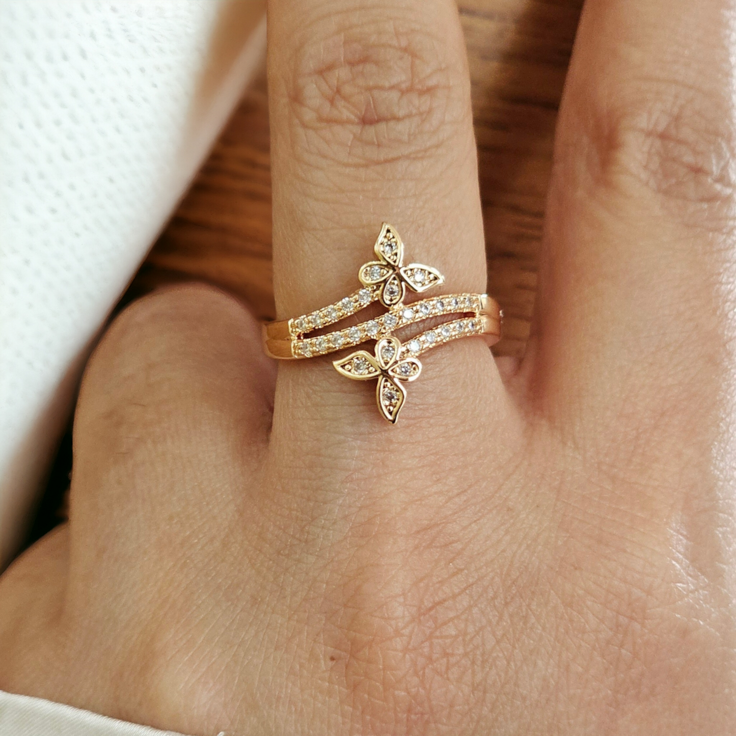 Skipper Finger Ring (Adjustable) - Honey Hoop