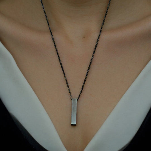 Minimalist Vertical Bar Neckpiece